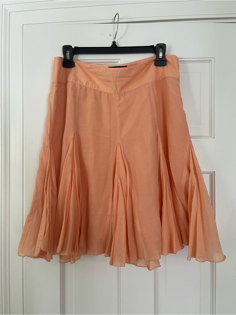 bebe Pleated Midi Skirt in Peach